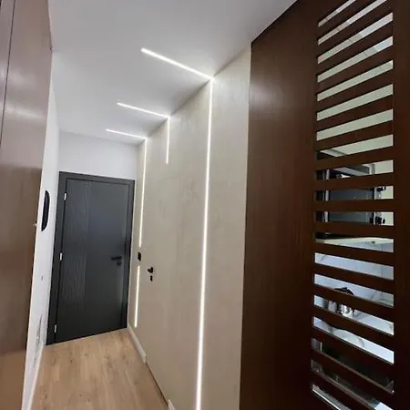 Center Urban Apartment Tirana